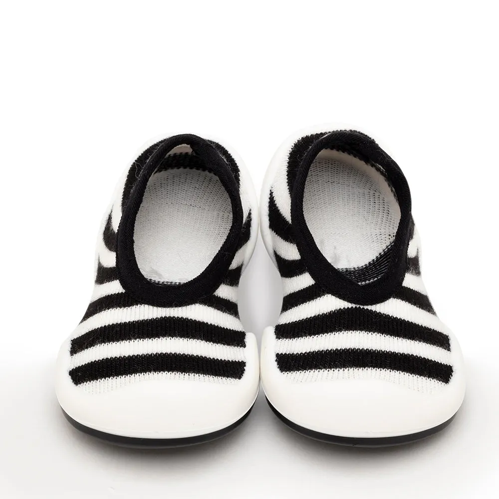 Flat - Black Stripe