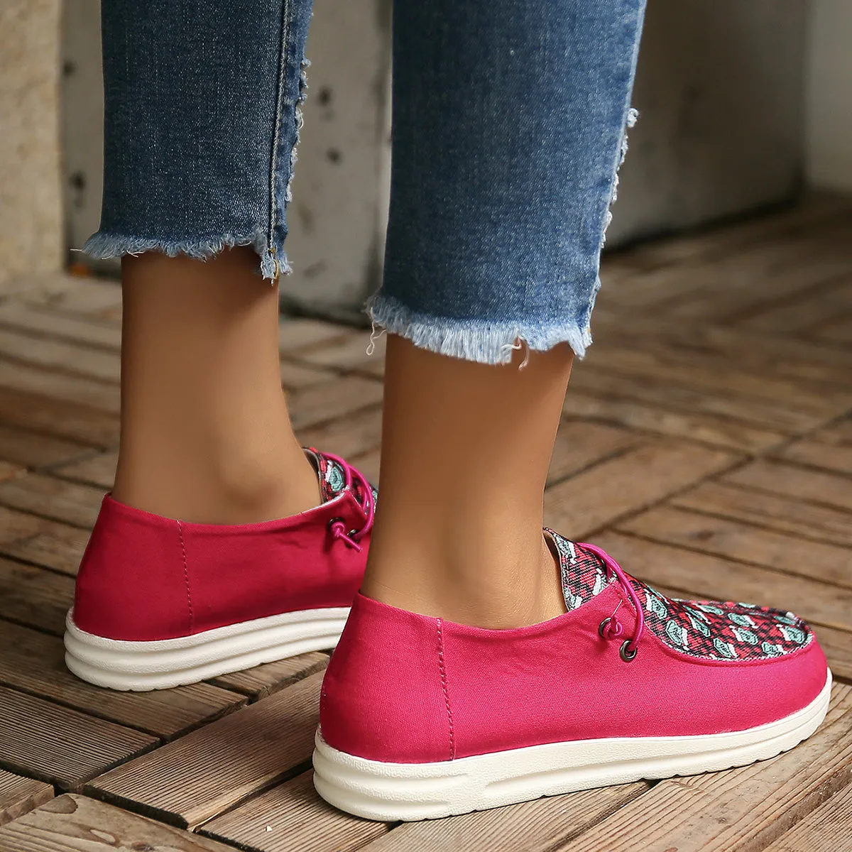 Sohiwoo Women Lightweight Slip on Walking Shoes Flat Knit Sneakers